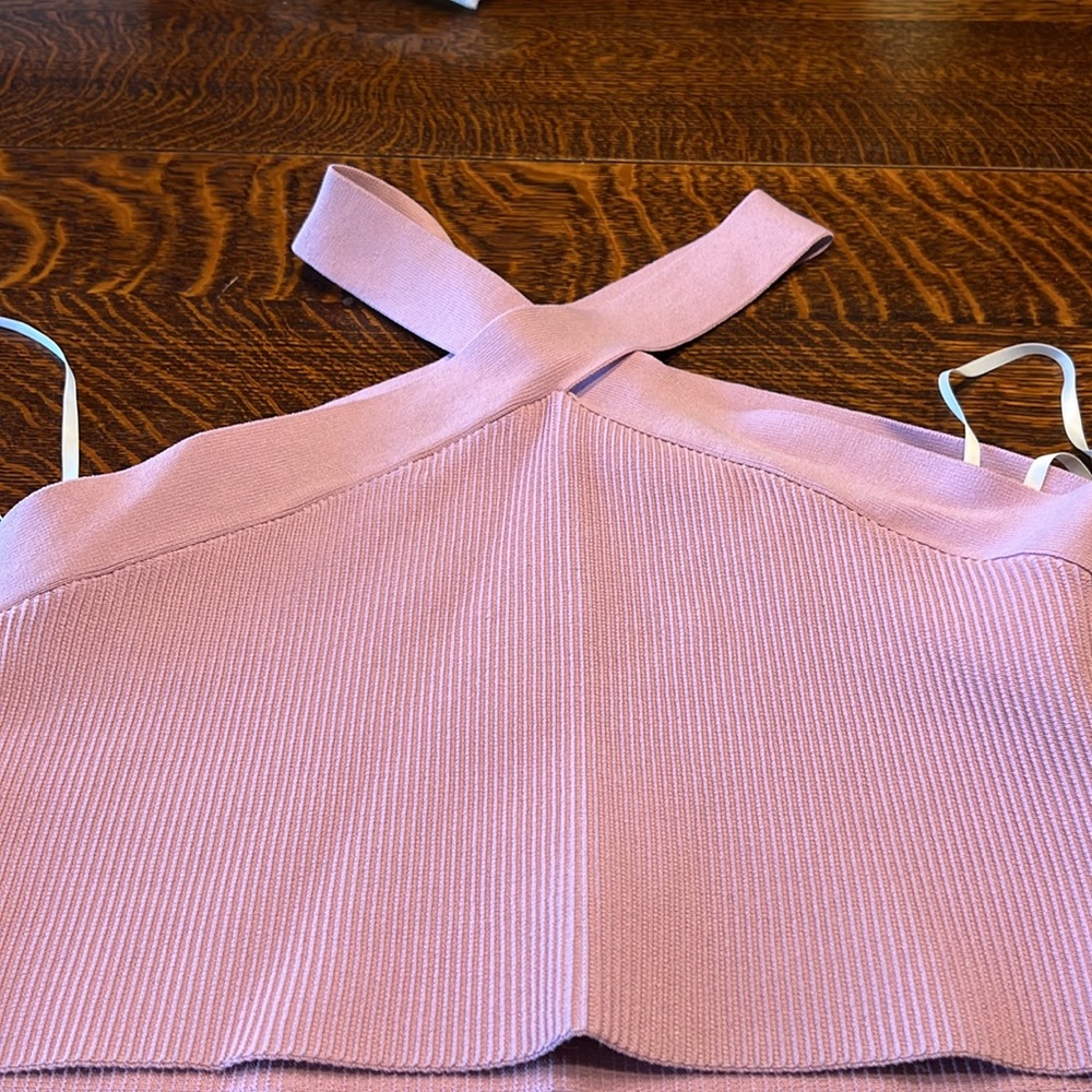 Aritzia Babaton Cropped Tank Sculpt Knit Criss Cross 2XL Lilac Purple Like New - Picture 6 of 8
